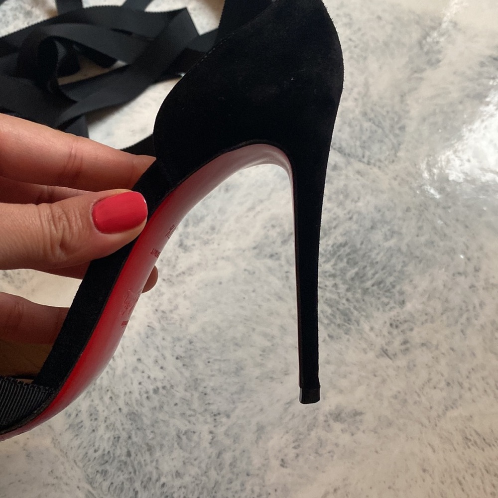 Louboutin Christeriva Black Sandals - Picture 7 of 8
